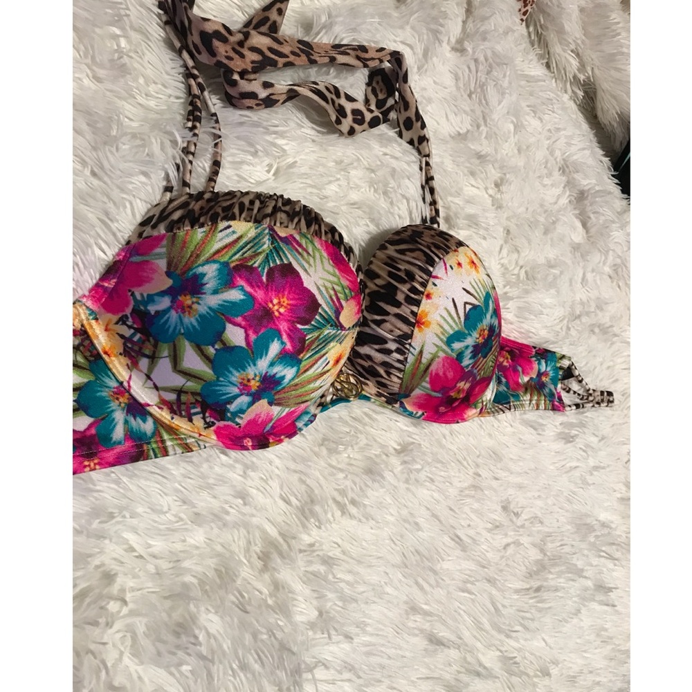 VS swimsuit top