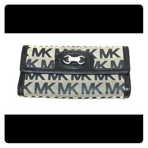 Michael Kors wallet