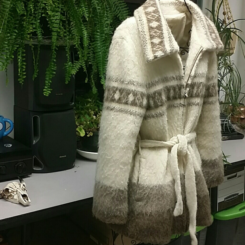 SOLD**Vintage Icelandic wool sweater jacket zipped - Picture 1 of 6