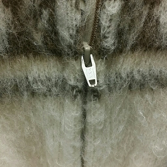 SOLD**Vintage Icelandic wool sweater jacket zipped - Picture 6 of 6