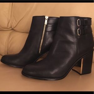 CALVIN KLEIN Cait Ankle Boots Size 9 *Worn Once*