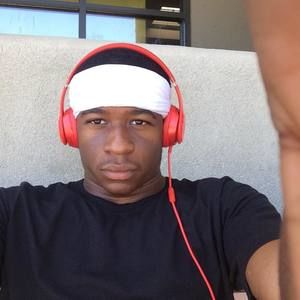 Meet your Posher, Felix