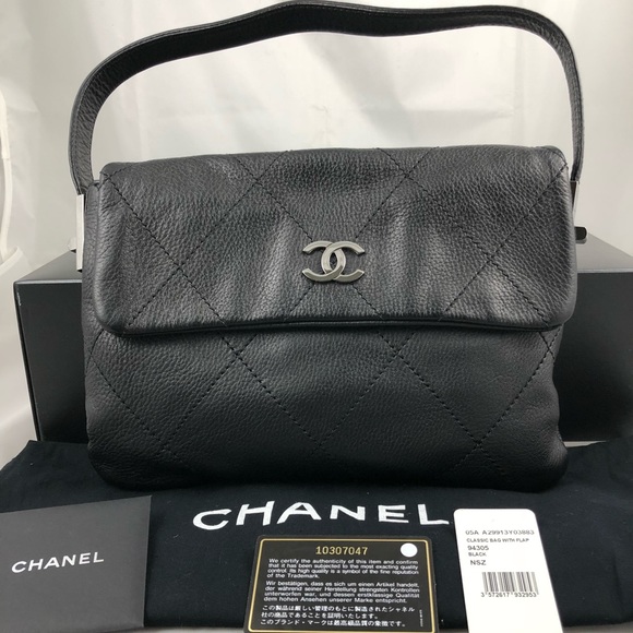 CHANEL Handbags - Authentic Classic Chanel bag with flap
