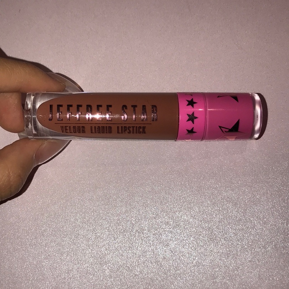 Jeffree Star Velour Liquid Lipstick : Leo