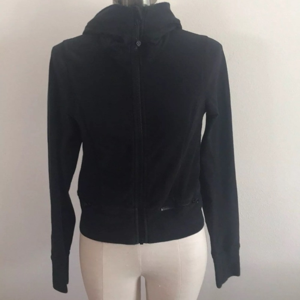 Black lululemon hoodie / jacket SZ 4