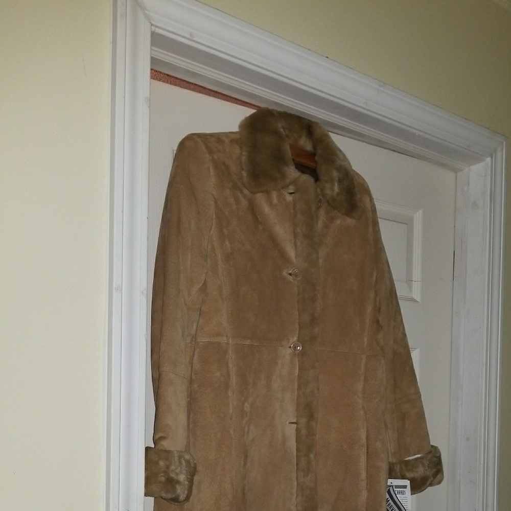 BRAND NEW SHEARLING AND SUEDE COAT!