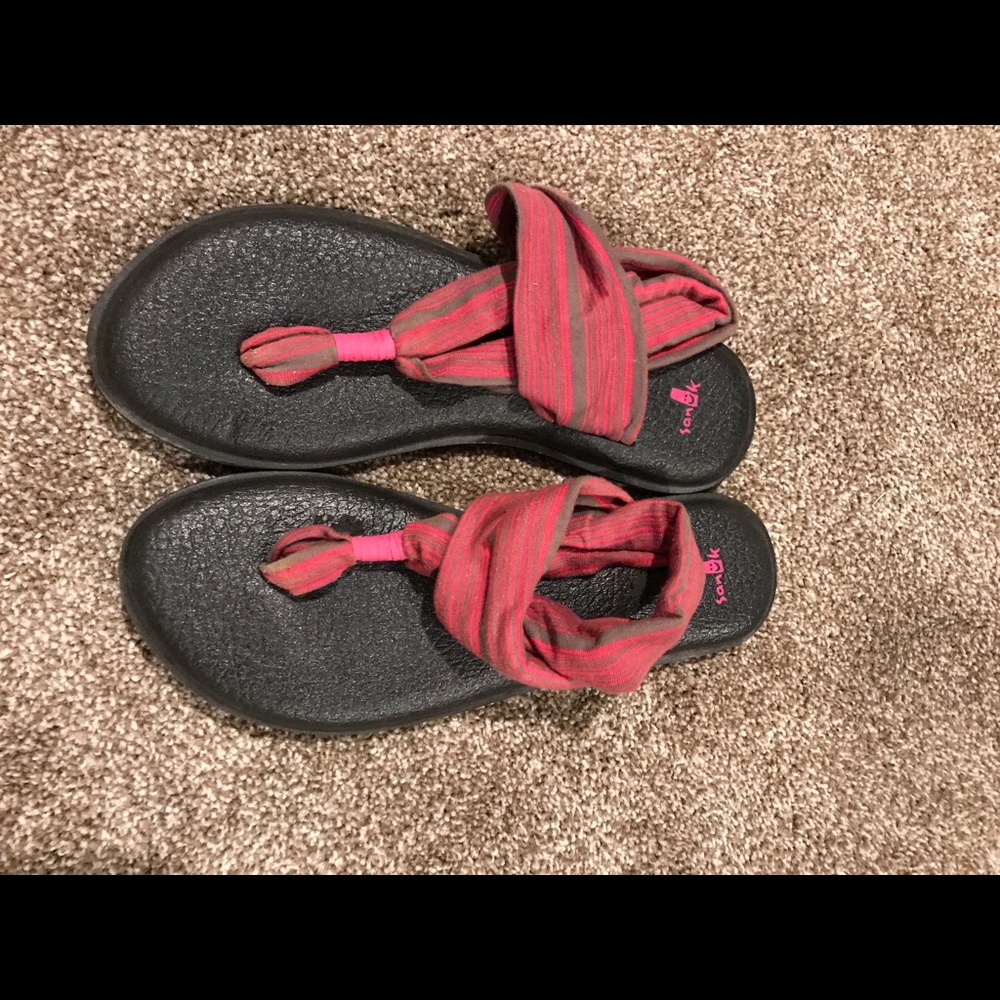 Sanuk yoga mat sling sandals