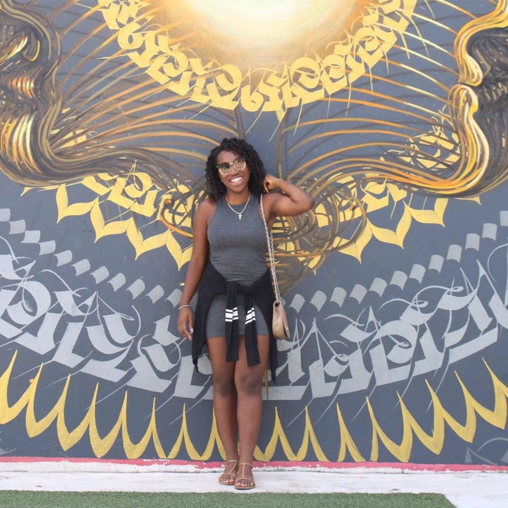 Meet your Posher, Neyissa