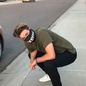 Meet your Posher, Daniel