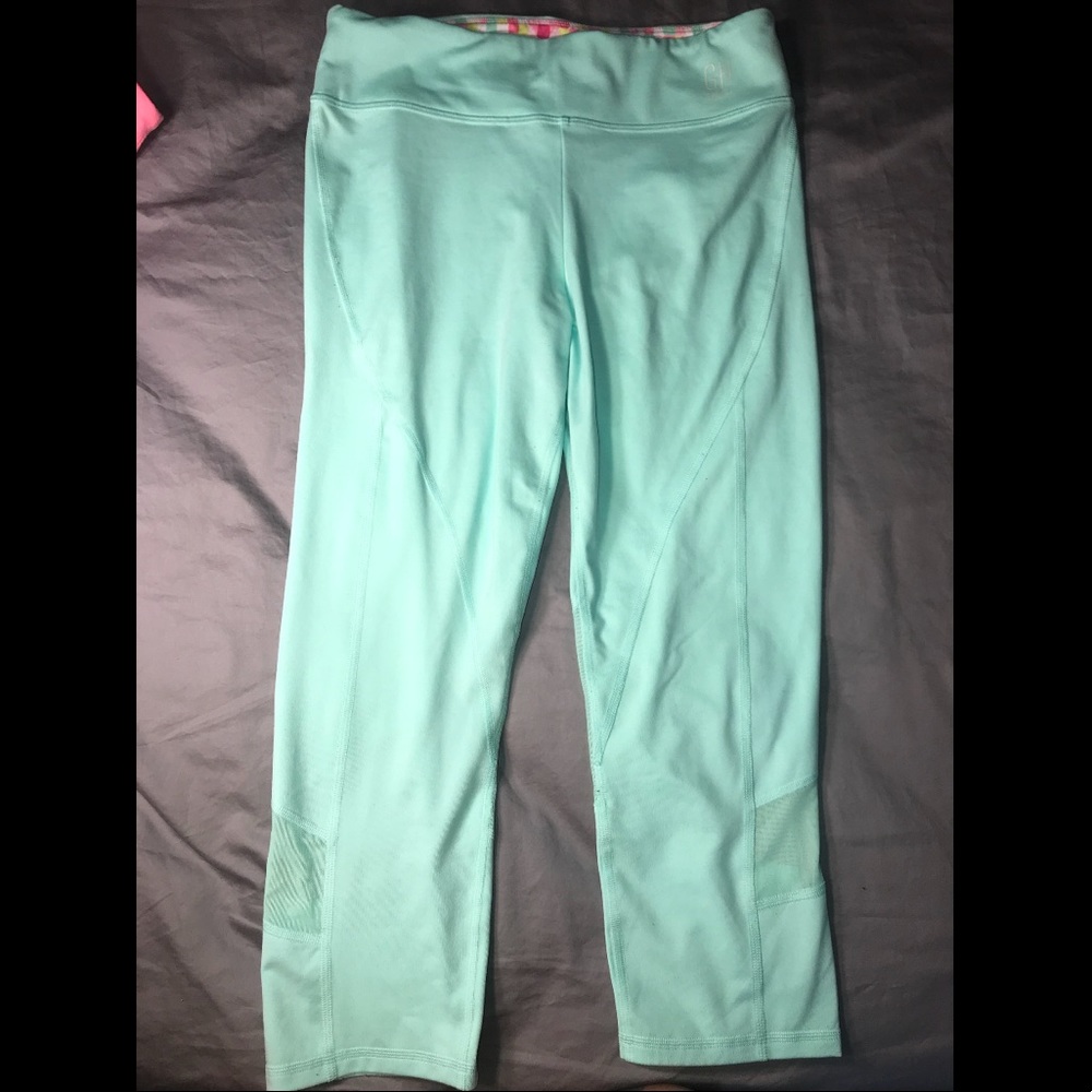 Mint green cropped yoga pants