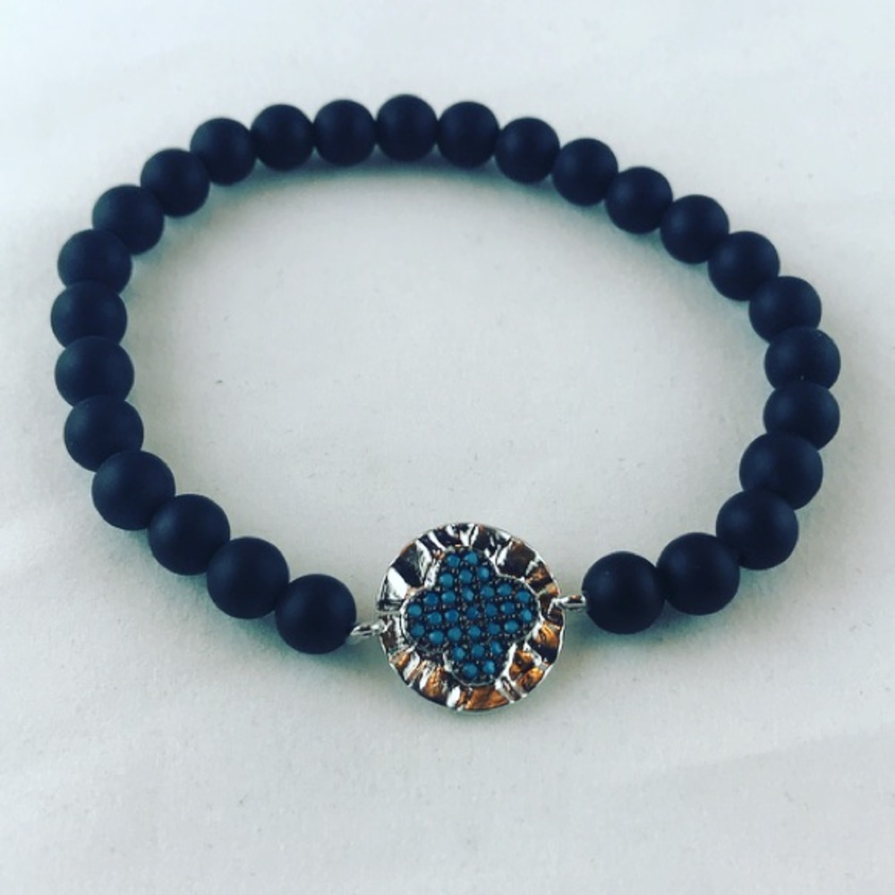 Genuine Matte onyx silver clover beaded bracelet - Picture 5 of 8