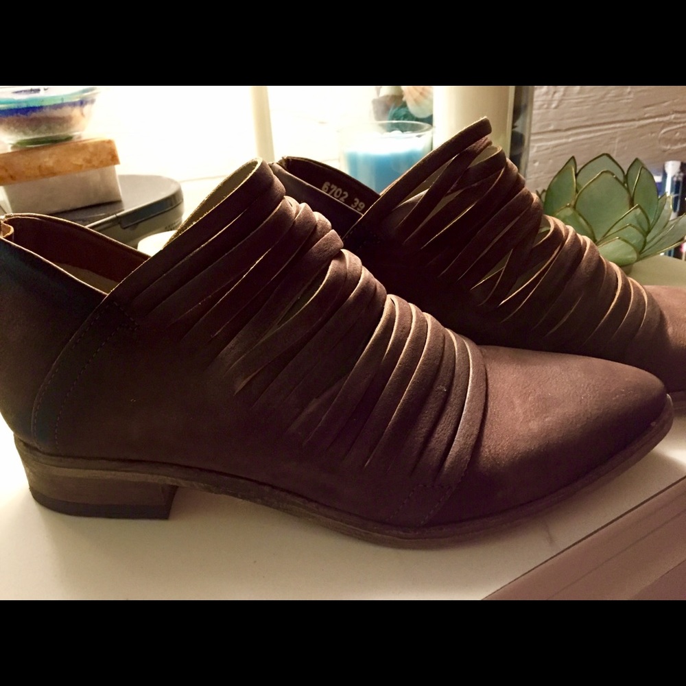 Free People Brown Shoes.