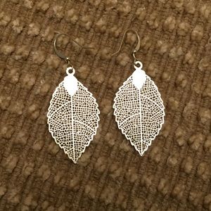 💥Price drop!!  $5 items 2/$8 or 3/$10