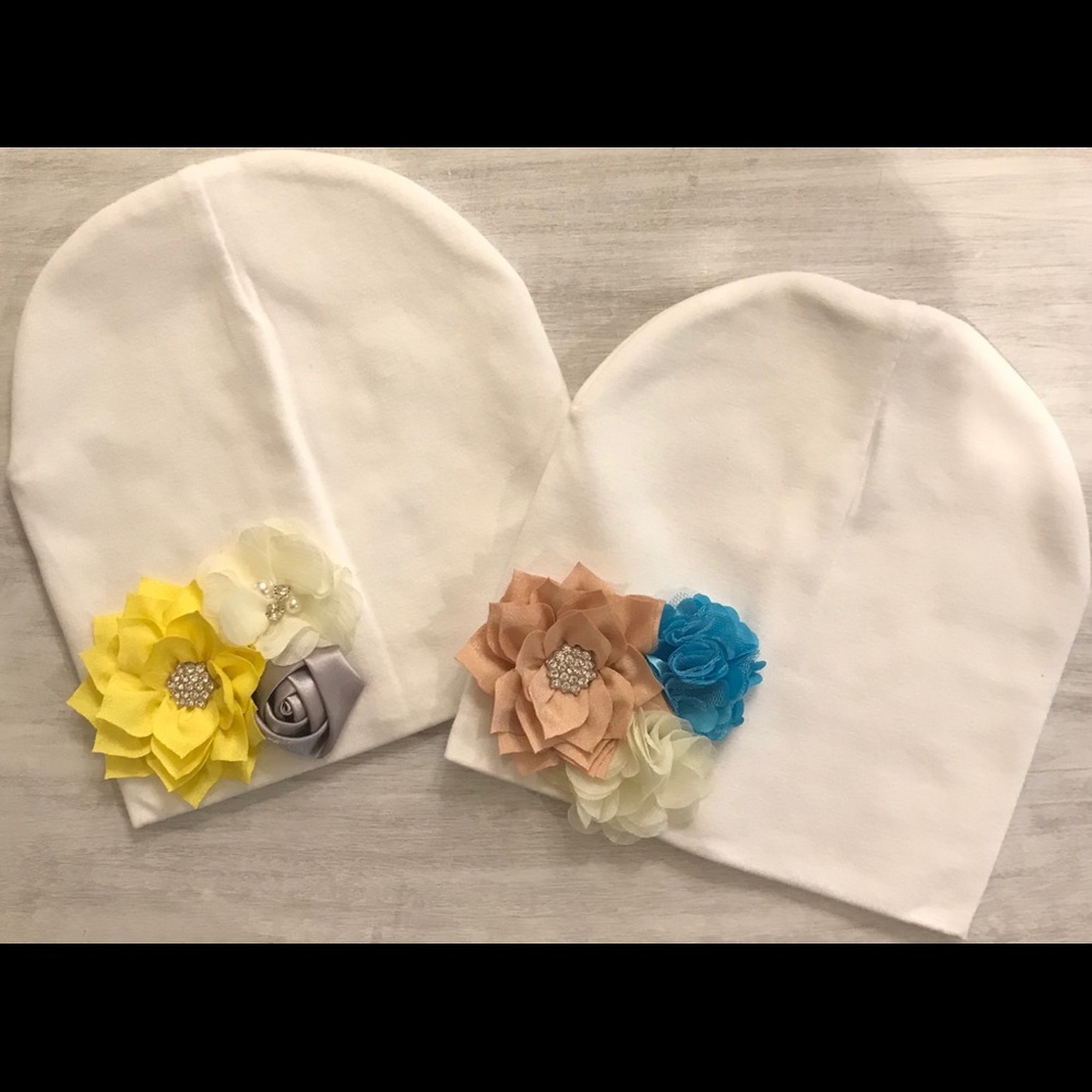 Trio floral white beanie for girls & babies