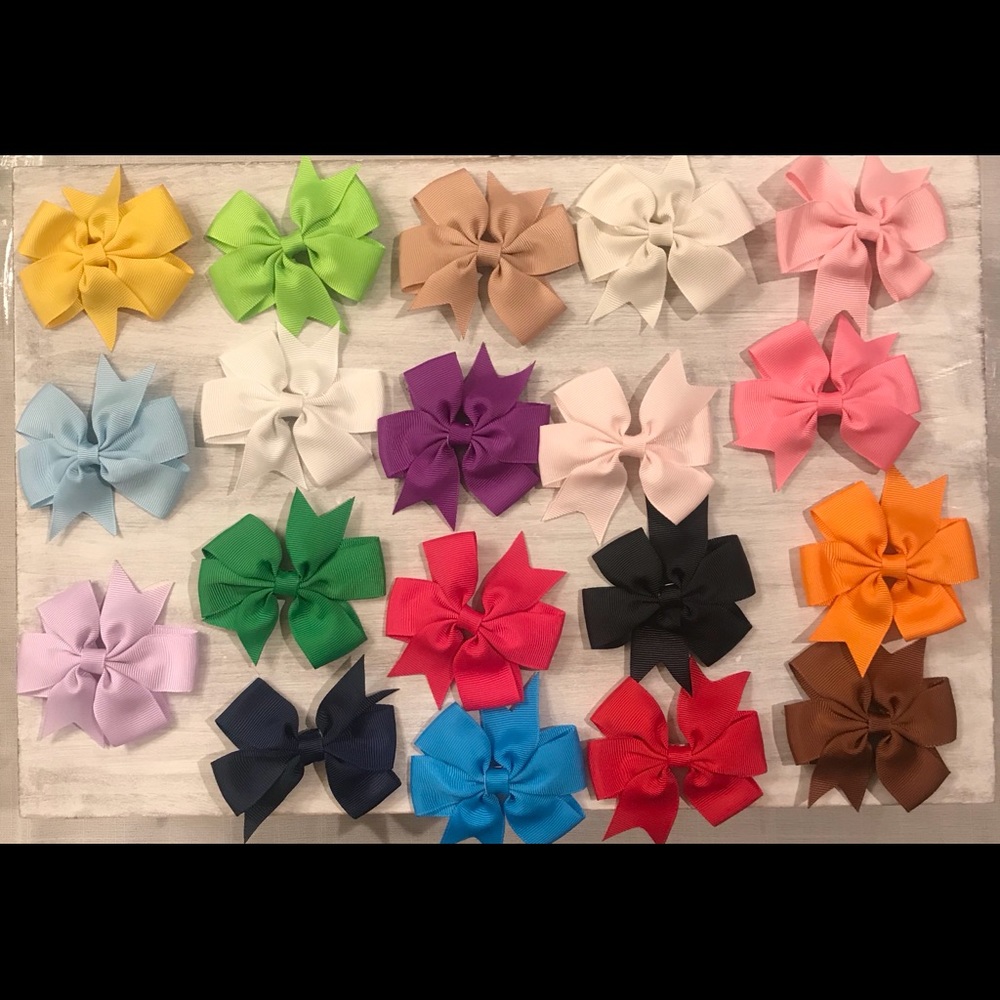 Double knotted bow hairclilp for girls
