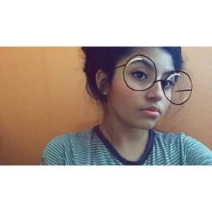 Meet your Posher, Astrid