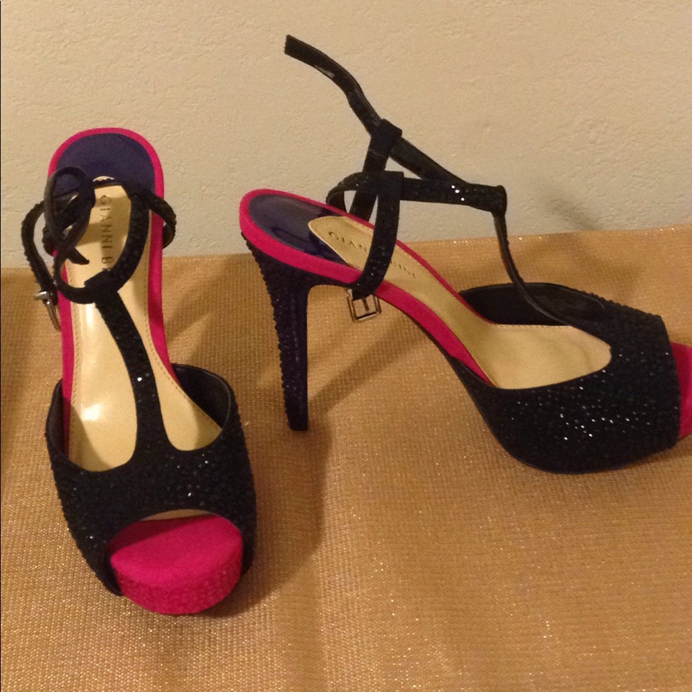 High heels - Picture 3 of 3