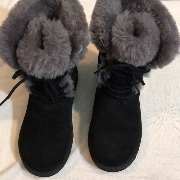 Uggs Winter boots - Picture 2 of 4