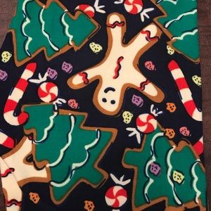 NWT LuLaRoe Unicorn Holiday Leggings! 🎄