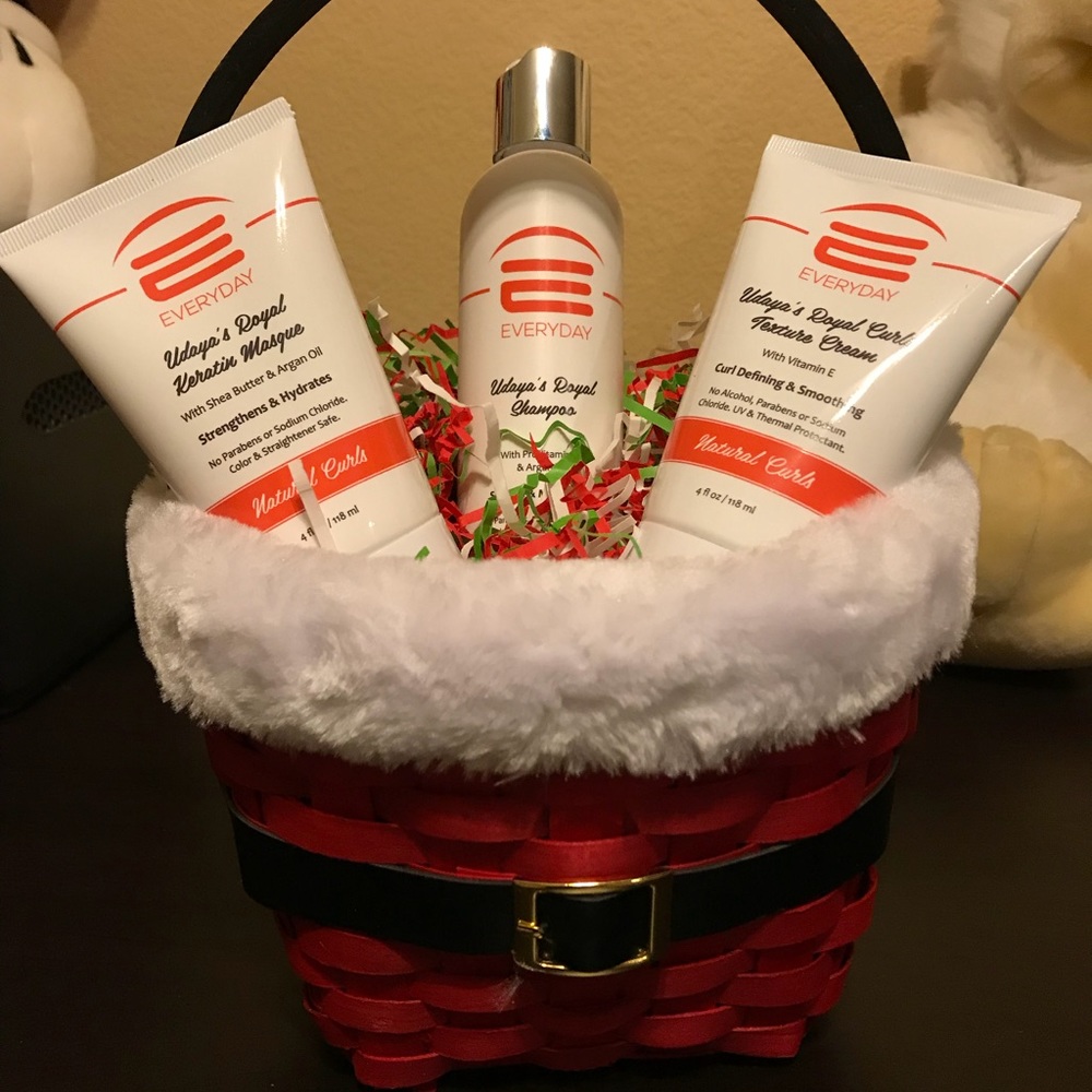Great holiday gift for natural or colored hair!