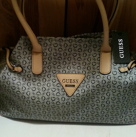 Authentic Guess Handbag - Picture 1 of 8