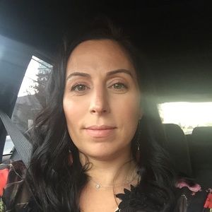 Meet your Posher, Leah