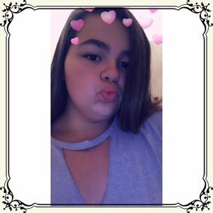 Meet your Posher, Kendra