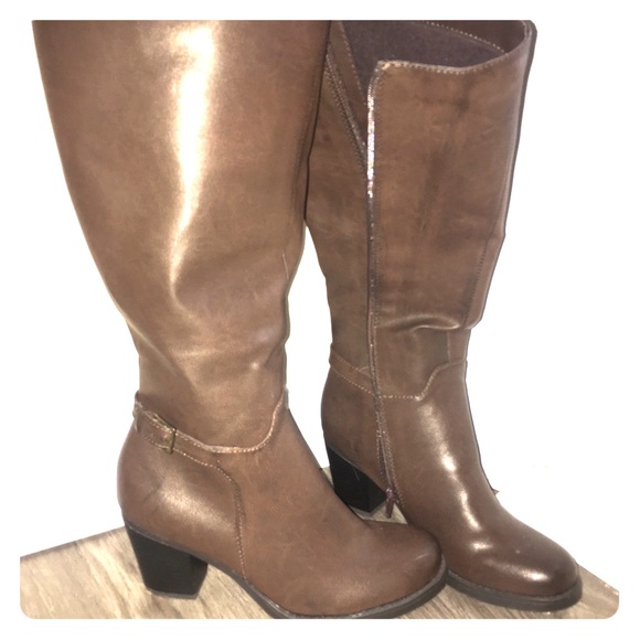 Brown heel boots NWOT - Picture 1 of 3
