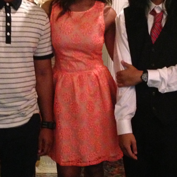 NastyGal Pouf Dress - Picture 2 of 2