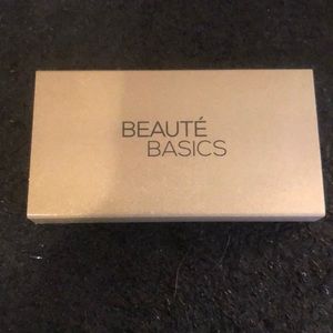 💜💙💜Beaute Basics Bronze Essentials💙💜💙