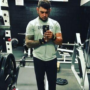 Meet your Posher, Aaron