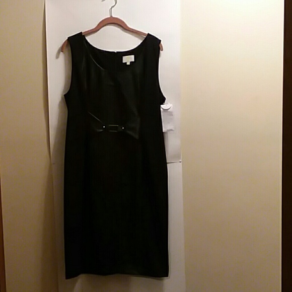 LIZ LANGE Dresses & Skirts - LIZ LANGE  FAUX LEATHER/ PONTE DRESS