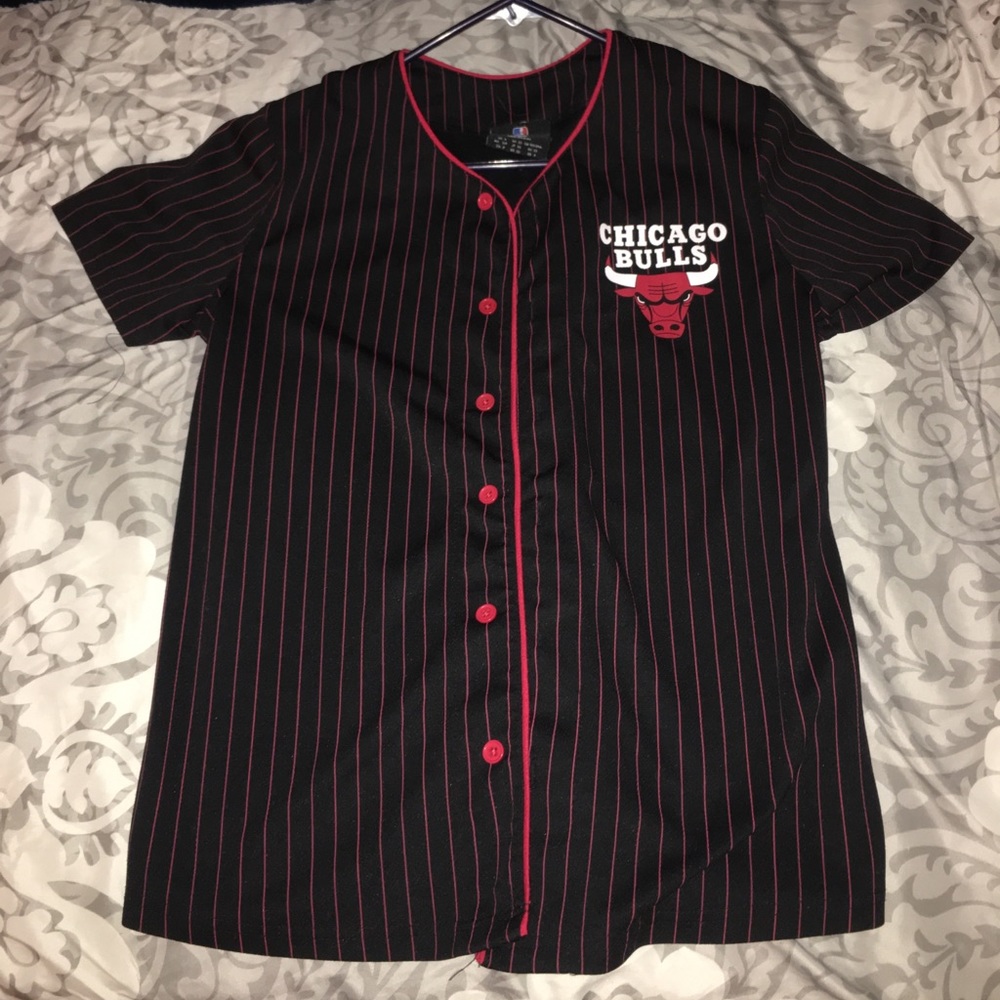 Chicago bulls baseball tee from NBA