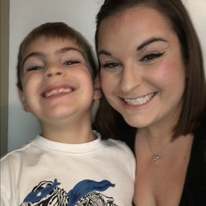 Meet your Posher, Allison