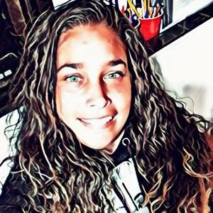 Meet your Posher, Andrea