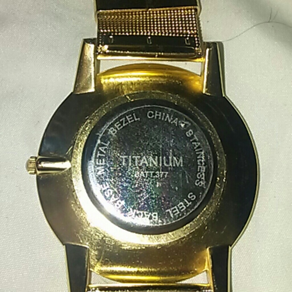 Gold watch - Picture 4 of 4