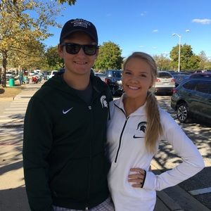 Meet your Posher, Cole