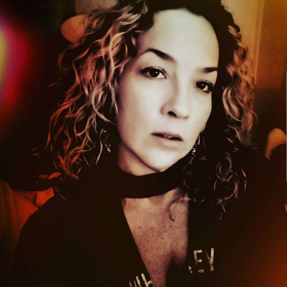 Meet your Posher, Kendra