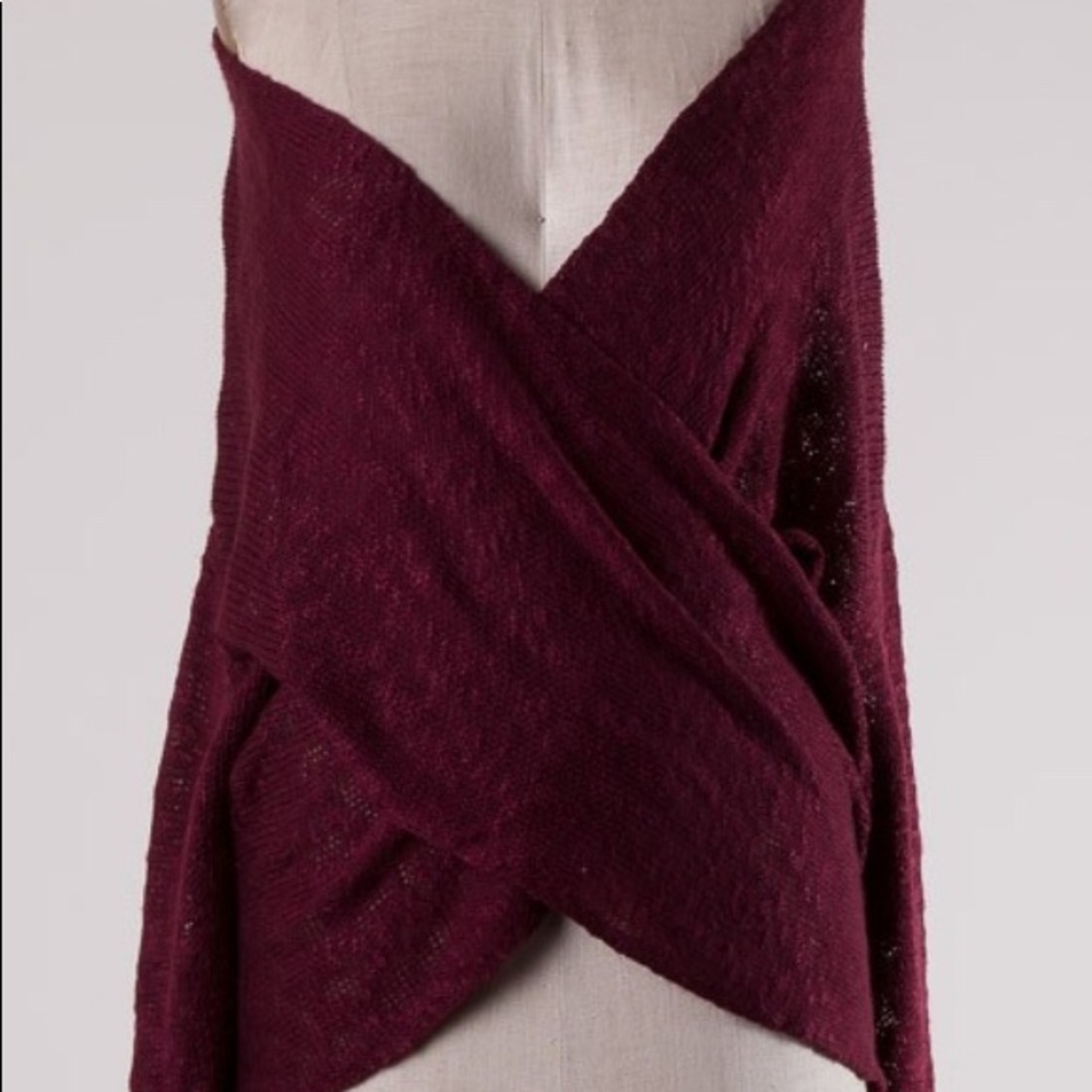 Crisscross Burgundy Sweater - Picture 7 of 8