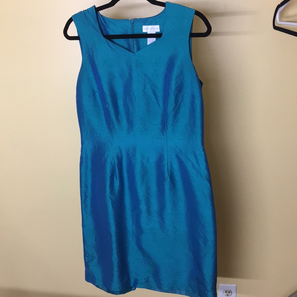 Sleeveless iridescent teal blue green size 8 dress
