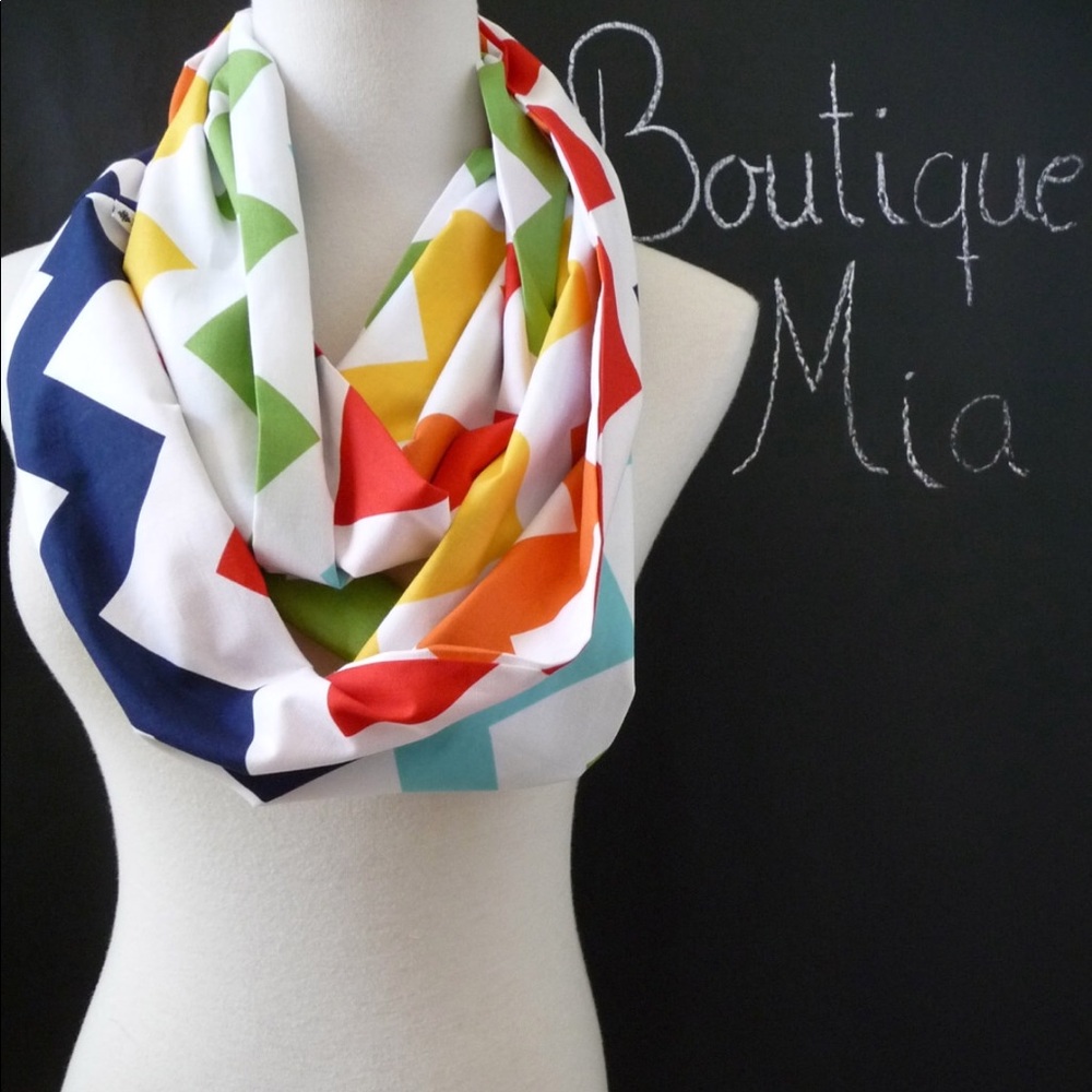 Infinity Scarf Muti Colored Chevron - Boutique Mia