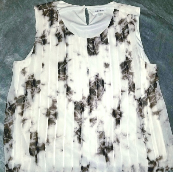 Calvin Klein Tops - Calvin Klein blouse