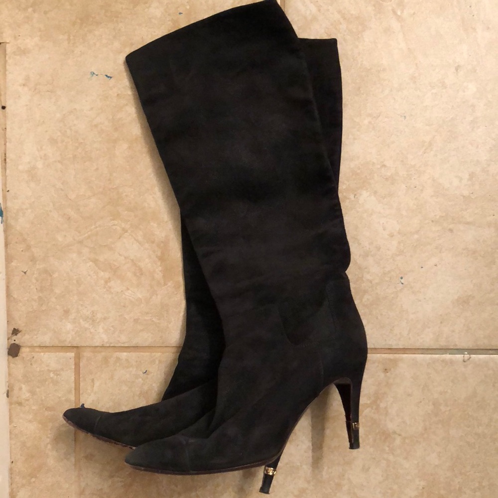 Boots for royce28- DO NOT BUY