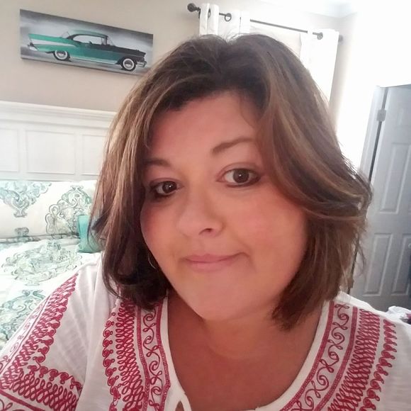 Meet your Posher, Stacy - Picture 1 of 1