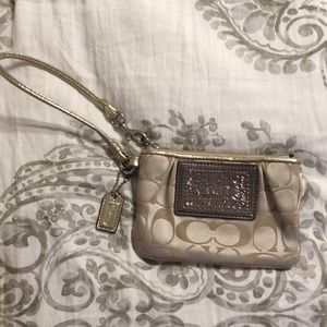 Coach Poppy Wristlet