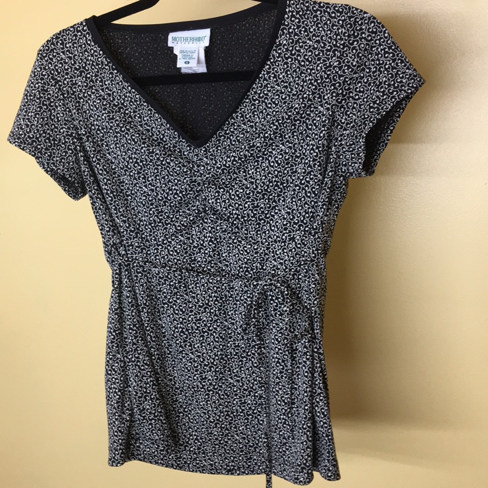 Motherhood short sleeve maternity shirt Size S