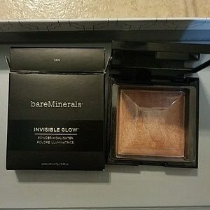 bareMinerals Invisible Glow Highlight in Tan