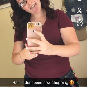 Meet your Posher, Kayla