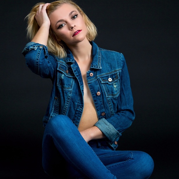 Meet Your Posher, Liz! - Picture 4 of 7