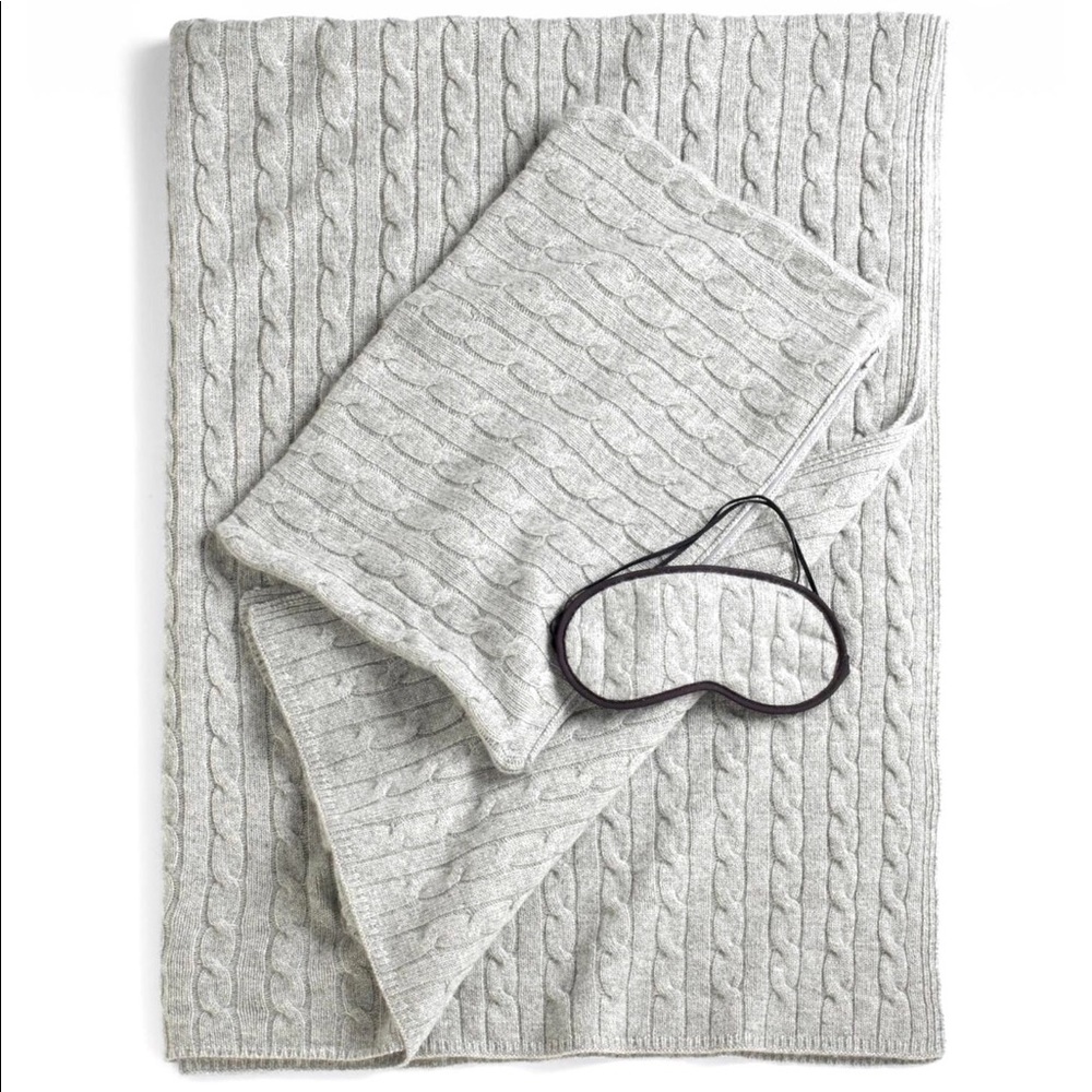Sofia Cashmere travel set